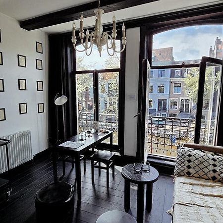 The Black Beauty Private Studio With Canal View From 1799 Amsterdam Exterior photo