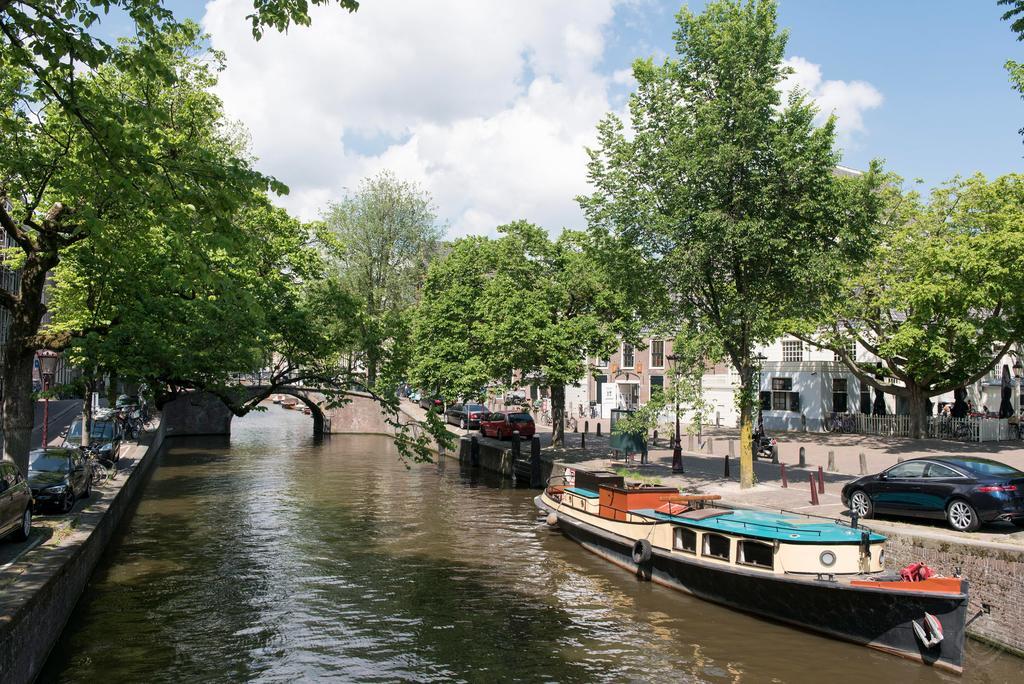 The Black Beauty Private Studio With Canal View From 1799 Amsterdam Exterior photo